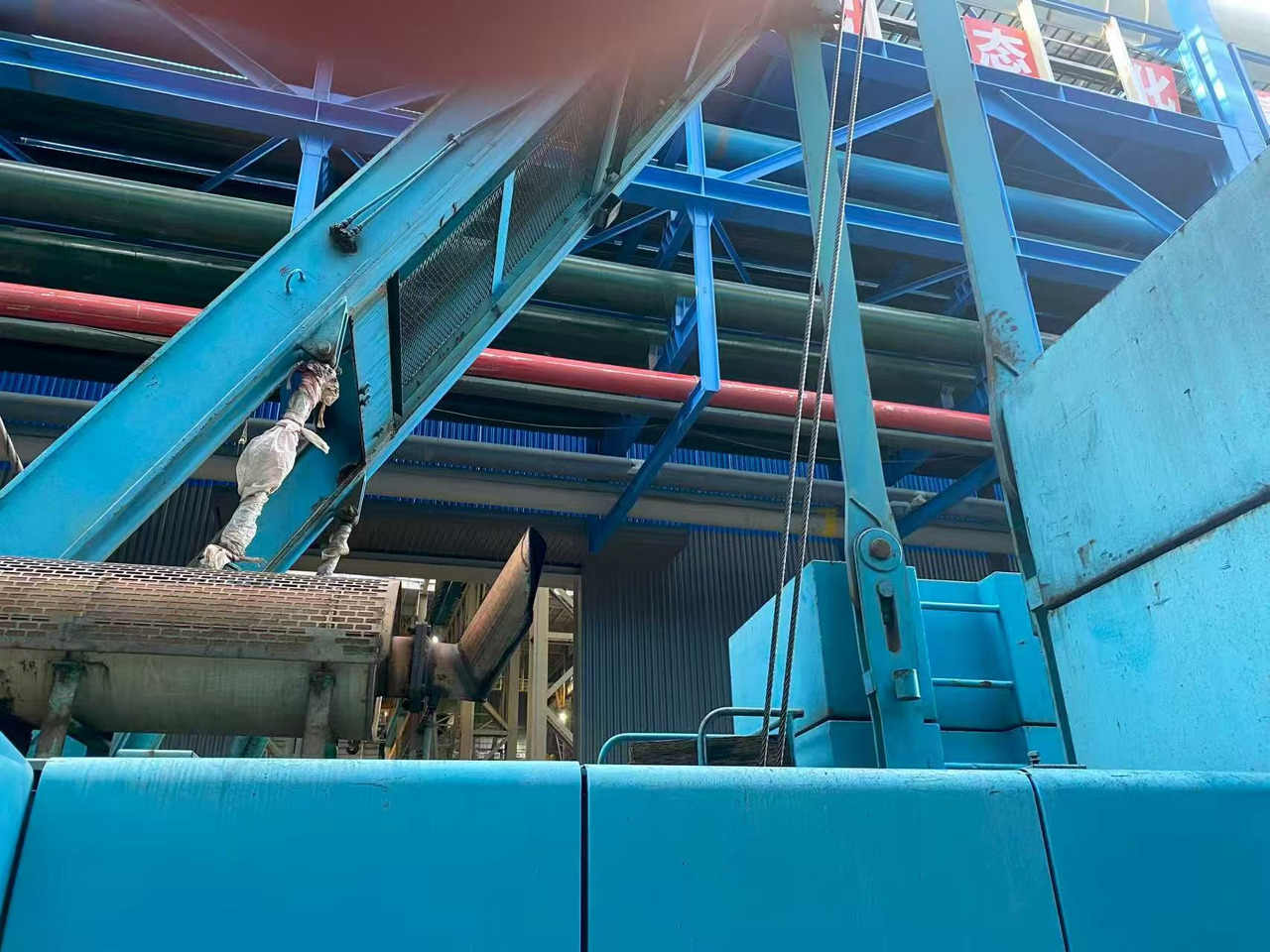 Kobelco 7200 - Cần cẩu bánh xích: hình 5 Kobelco 7200 - Cần cẩu bánh xích: hình 5