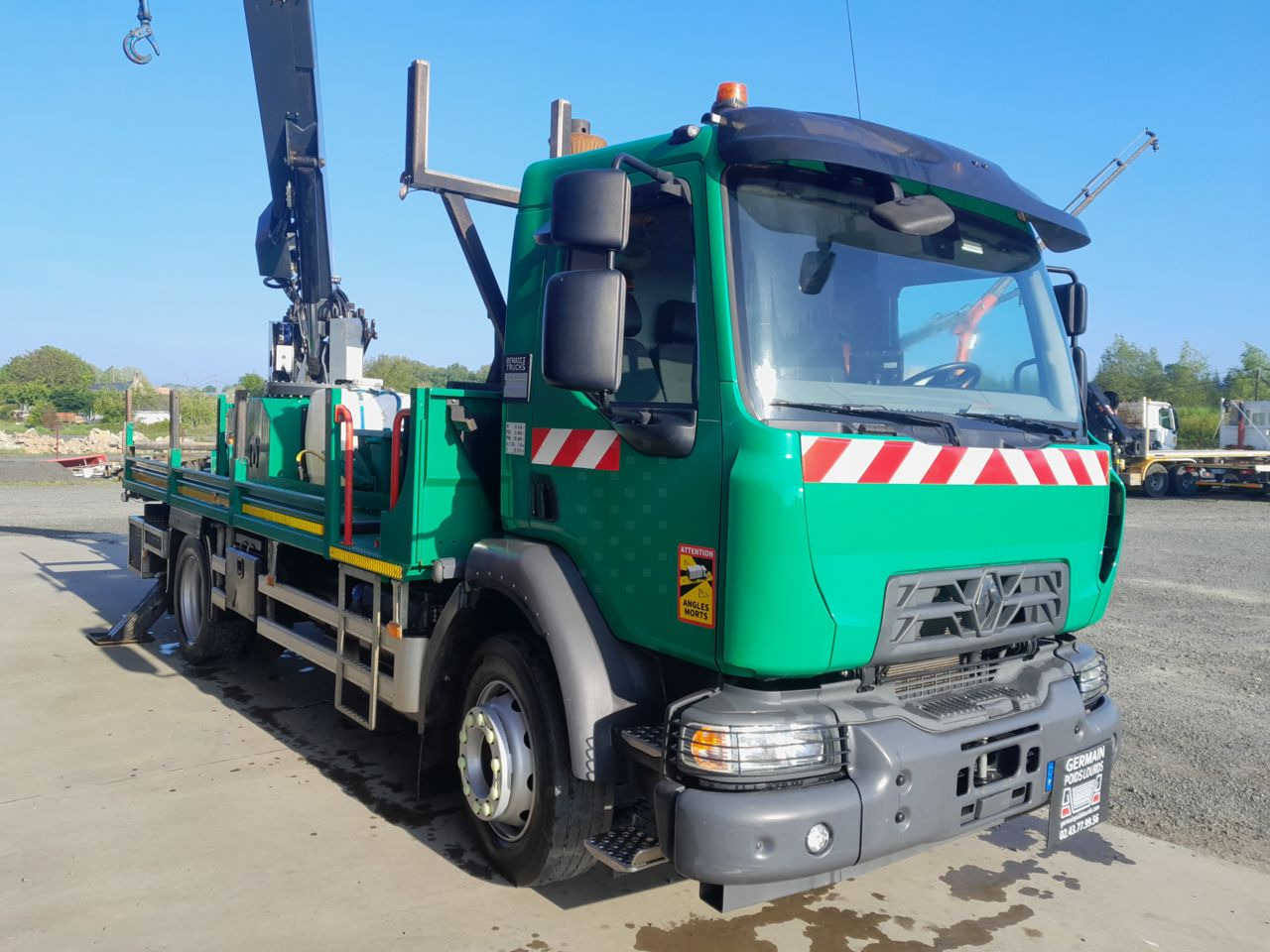 Renault D250 13 t 4x2 Ampliroll Truck - Xe tải nâng móc: hình 3 Renault D250 13 t 4x2 Ampliroll Truck - Xe tải nâng móc: hình 3