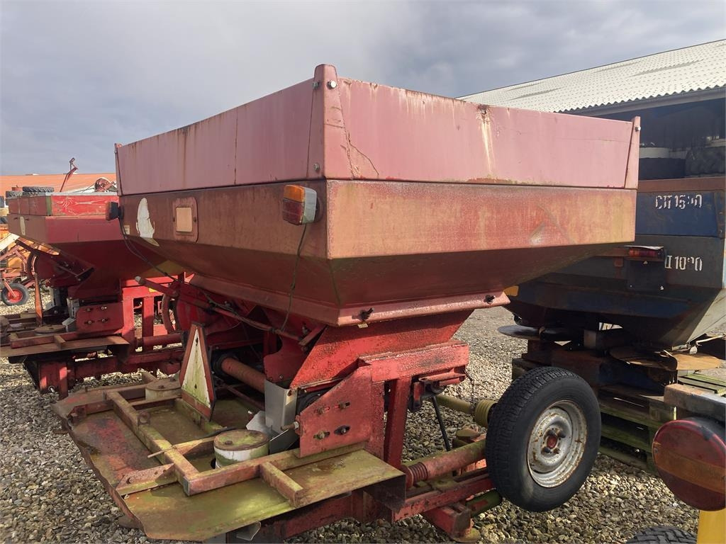 Bredal B2 LIFTOPHÆNGT - Máy rải phân bón: hình 1 Bredal B2 LIFTOPHÆNGT - Máy rải phân bón: hình 1