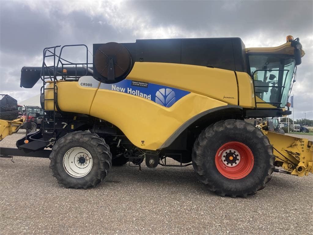 New Holland CR980SLH - Máy gặt đập: hình 2 New Holland CR980SLH - Máy gặt đập: hình 2