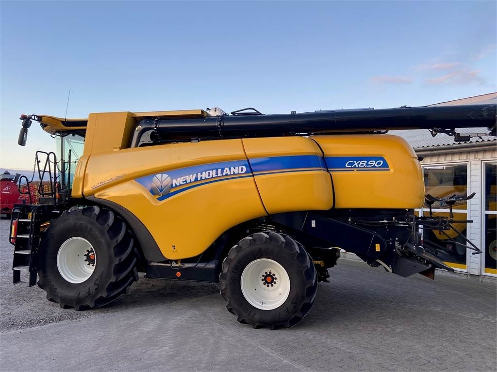 New Holland CX8.90 STAGE5 SLH - Máy gặt đập: hình 4 New Holland CX8.90 STAGE5 SLH - Máy gặt đập: hình 4
