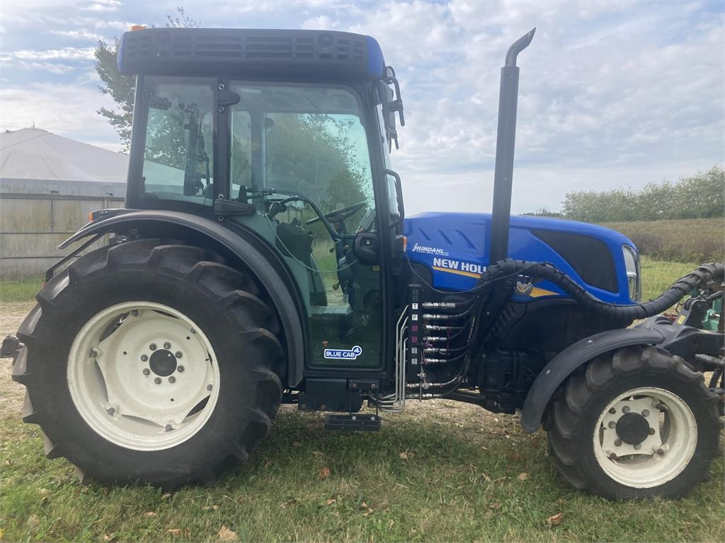 New Holland T4.80N SS CAB - Máy cày: hình 2 New Holland T4.80N SS CAB - Máy cày: hình 2
