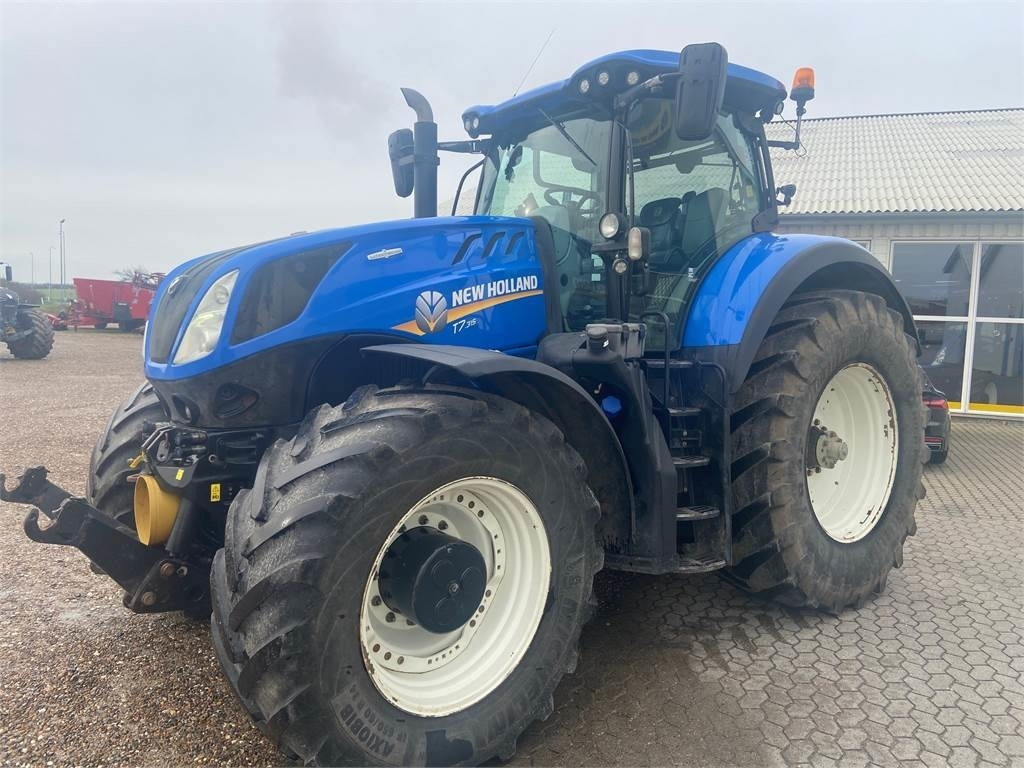 New Holland T7.315 AC - Máy cày: hình 2 New Holland T7.315 AC - Máy cày: hình 2