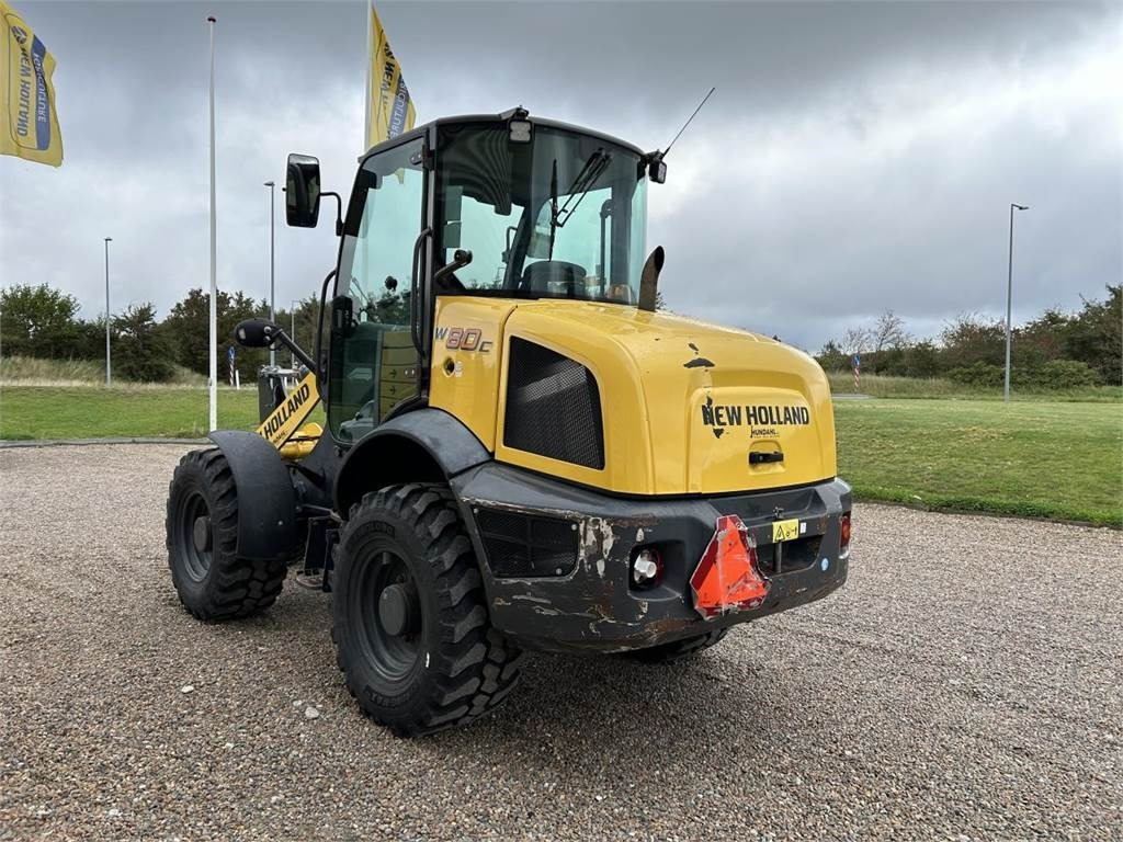 New Holland W80C ZB HS-AG - Máy xúc lật bánh lốp: hình 5 New Holland W80C ZB HS-AG - Máy xúc lật bánh lốp: hình 5