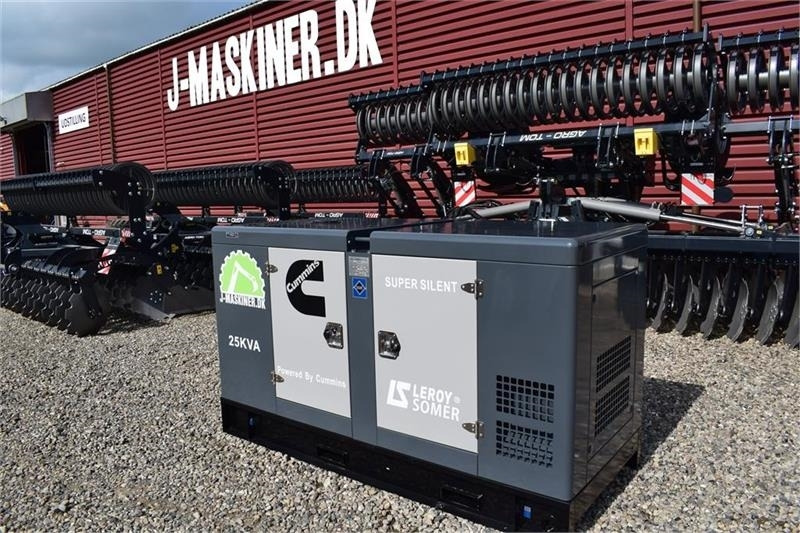 - - - Cummins 25kva - Bộ phát điện: hình 2 - - - Cummins 25kva - Bộ phát điện: hình 2