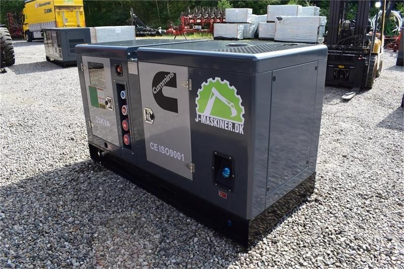 - - - Cummins 25kva - Bộ phát điện: hình 4 - - - Cummins 25kva - Bộ phát điện: hình 4