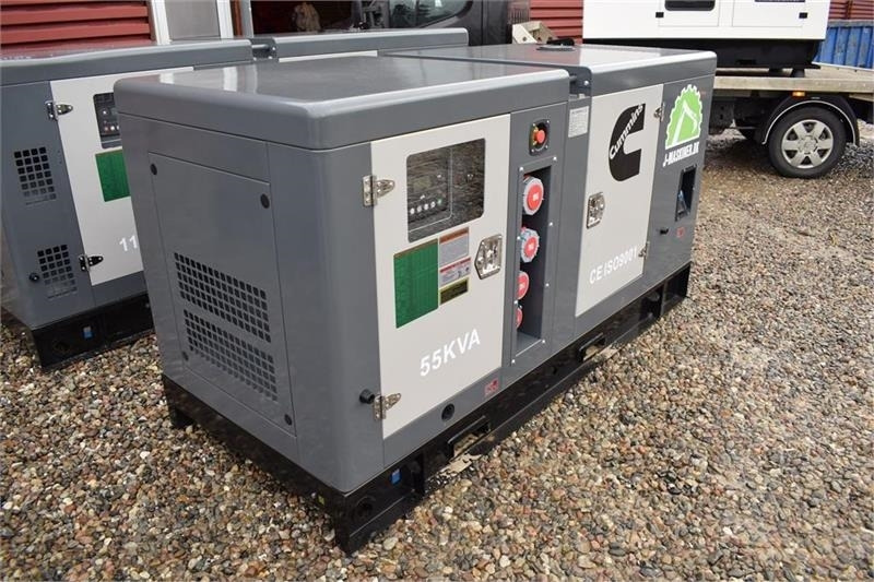 Cummins 55 KvA - Bộ phát điện: hình 2 Cummins 55 KvA - Bộ phát điện: hình 2