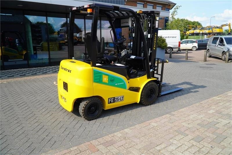 Eurotrac EL TRUCK - Xe nâng diesel: hình 3 Eurotrac EL TRUCK - Xe nâng diesel: hình 3