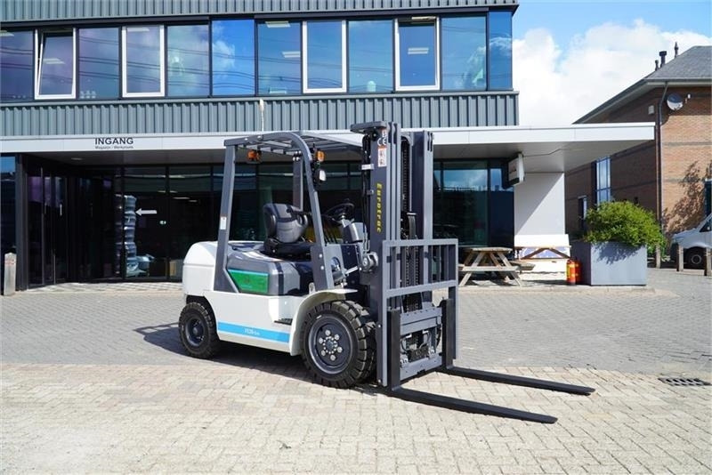 Eurotrac Eurotrack - Xe nâng diesel: hình 1 Eurotrac Eurotrack - Xe nâng diesel: hình 1