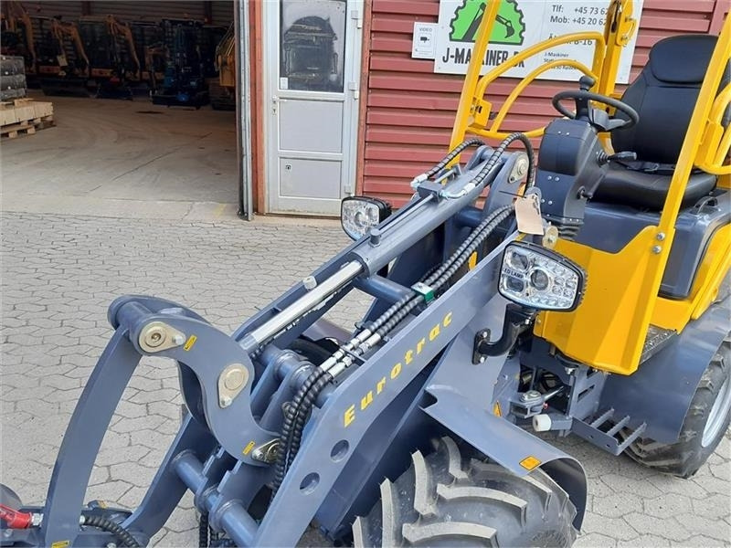 Eurotrac W11 LAV TÅRN - Máy xúc lật mini gấp khúc: hình 5 Eurotrac W11 LAV TÅRN - Máy xúc lật mini gấp khúc: hình 5