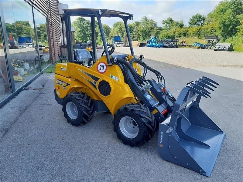 Eurotrac W11 TELESKOB - Máy xúc lật mini gấp khúc: hình 3 Eurotrac W11 TELESKOB - Máy xúc lật mini gấp khúc: hình 3