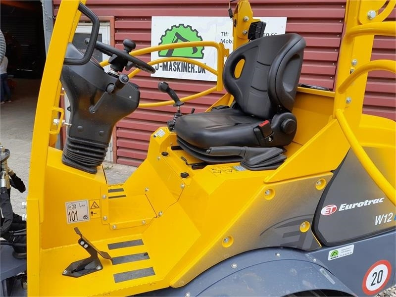 Máy xúc lật mini gấp khúc Eurotrac W12: hình 17 Máy xúc lật mini gấp khúc Eurotrac W12: hình 17