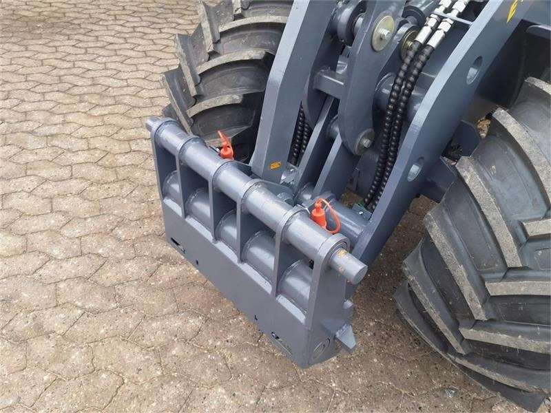Eurotrac W12 med førerhus - Máy xúc lật mini gấp khúc: hình 5 Eurotrac W12 med førerhus - Máy xúc lật mini gấp khúc: hình 5