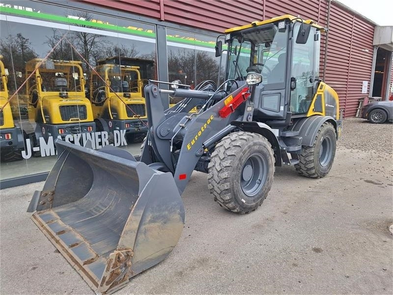 Eurotrac WL18 - Máy xúc lật mini gấp khúc: hình 5 Eurotrac WL18 - Máy xúc lật mini gấp khúc: hình 5