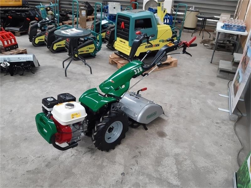 Ferrari 328 - Máy cày đa dụng: hình 3 Ferrari 328 - Máy cày đa dụng: hình 3