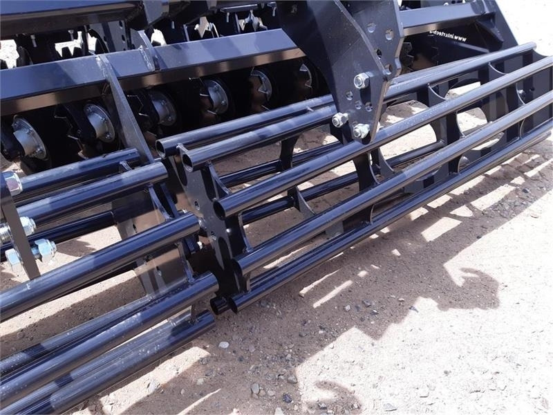 Inter-Tech Diskharve 4 meter J-Maskiner 4 meter med hydraulis - Bừa đĩa: hình 2 Inter-Tech Diskharve 4 meter J-Maskiner 4 meter med hydraulis - Bừa đĩa: hình 2