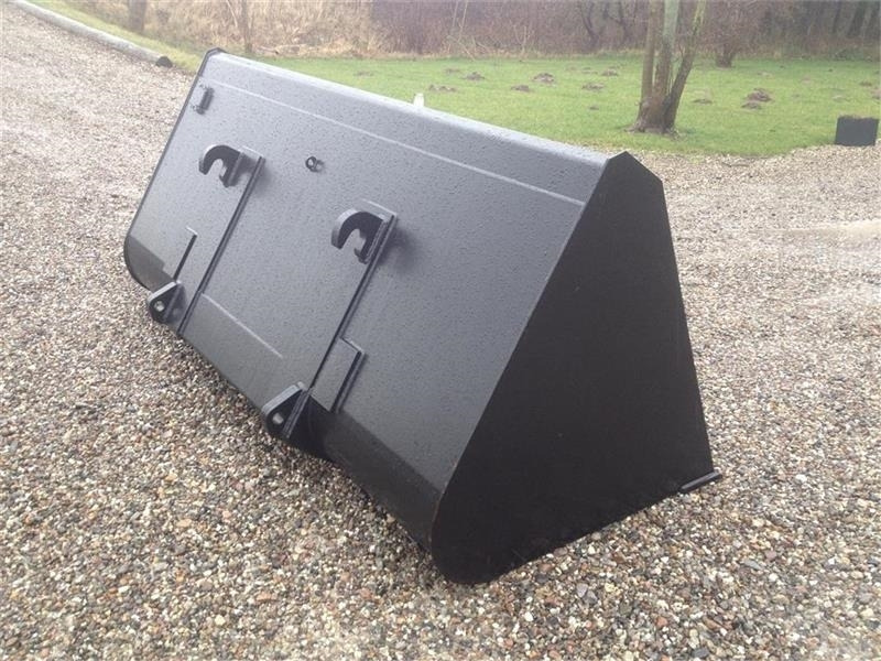 Manitou J-Maskiner Kornskovl - Xe nhấc hình viễn vọng kính: hình 3 Manitou J-Maskiner Kornskovl - Xe nhấc hình viễn vọng kính: hình 3