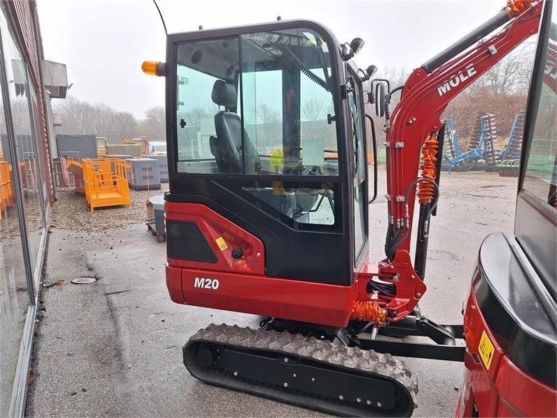 Mole M20 - Máy xúc mini: hình 2 Mole M20 - Máy xúc mini: hình 2