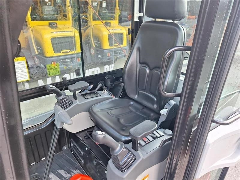 Máy xúc mini Mole M20: hình 11 Máy xúc mini Mole M20: hình 11