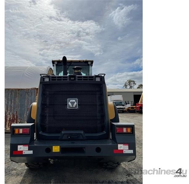 - - - XCMG 948  - Máy xúc lật bánh lốp: hình 4 - - - XCMG 948  - Máy xúc lật bánh lốp: hình 4