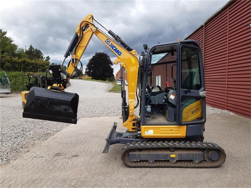 XCMG xe27e - Máy xúc mini: hình 1 XCMG xe27e - Máy xúc mini: hình 1