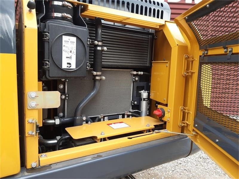 - - - xcmg xe150e - Máy xúc bánh xích: hình 5 - - - xcmg xe150e - Máy xúc bánh xích: hình 5