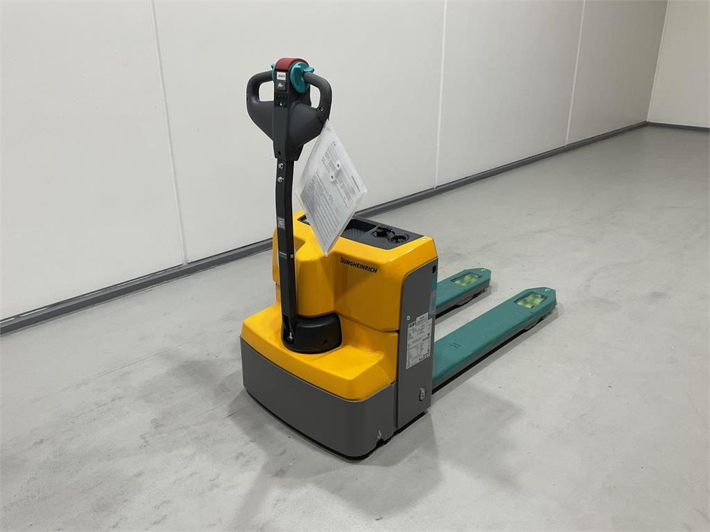 Jungheinrich EJE M13 - Xe tải nâng pallet: hình 2 Jungheinrich EJE M13 - Xe tải nâng pallet: hình 2