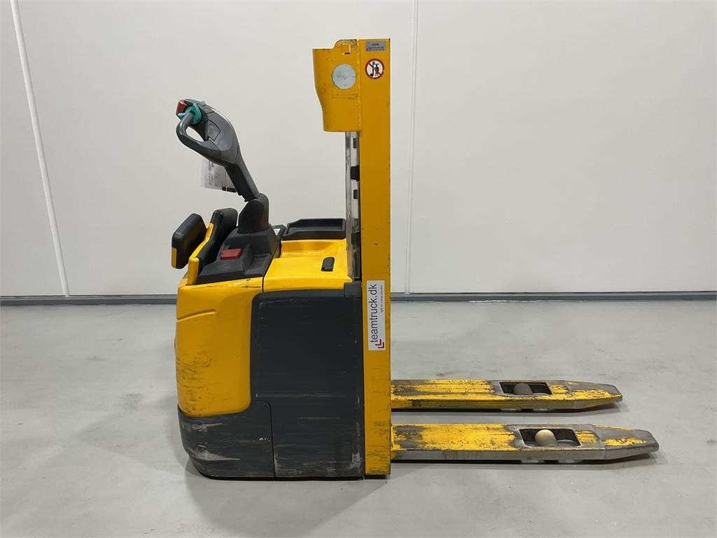 Jungheinrich ERC 212 - Máy xếp chồng: hình 1 Jungheinrich ERC 212 - Máy xếp chồng: hình 1