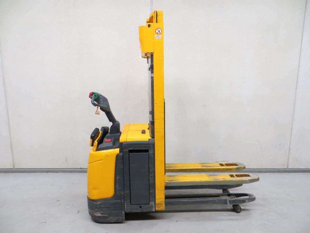 Jungheinrich ERC 212Z - Máy xếp chồng: hình 1 Jungheinrich ERC 212Z - Máy xếp chồng: hình 1