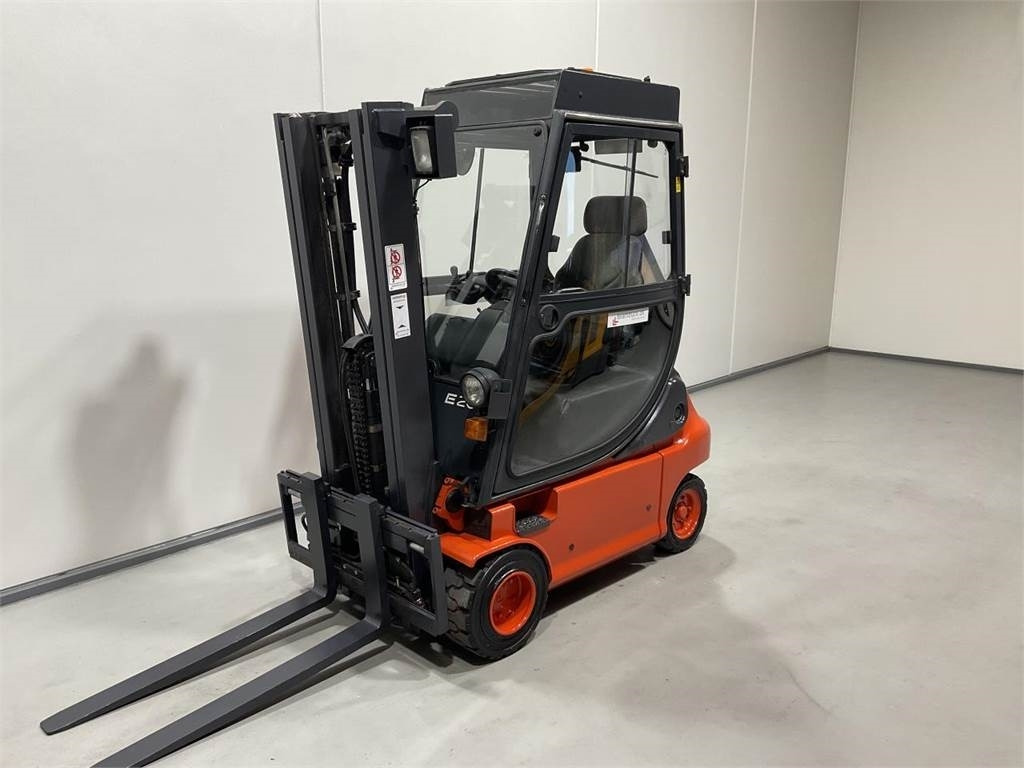 Linde E20P-02 - Xe nâng điện: hình 4 Linde E20P-02 - Xe nâng điện: hình 4