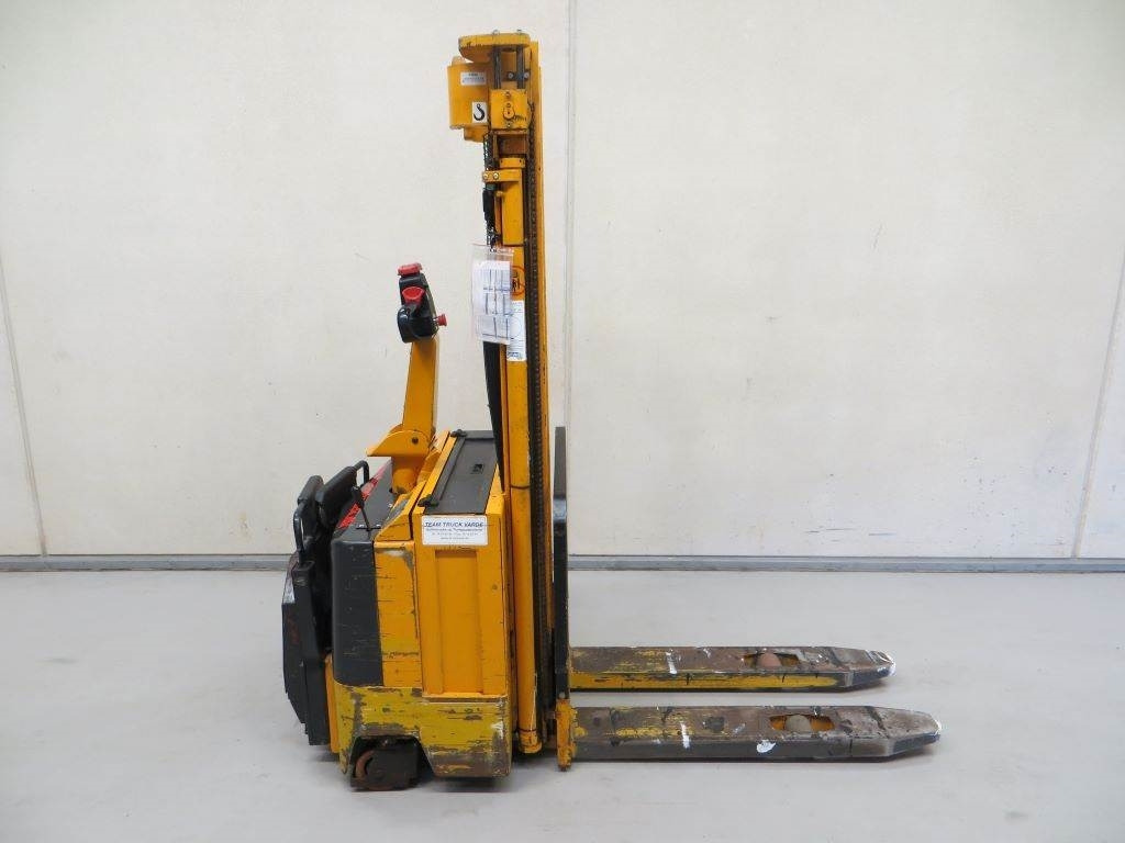 Samag ELT10 - Máy xếp chồng: hình 1 Samag ELT10 - Máy xếp chồng: hình 1