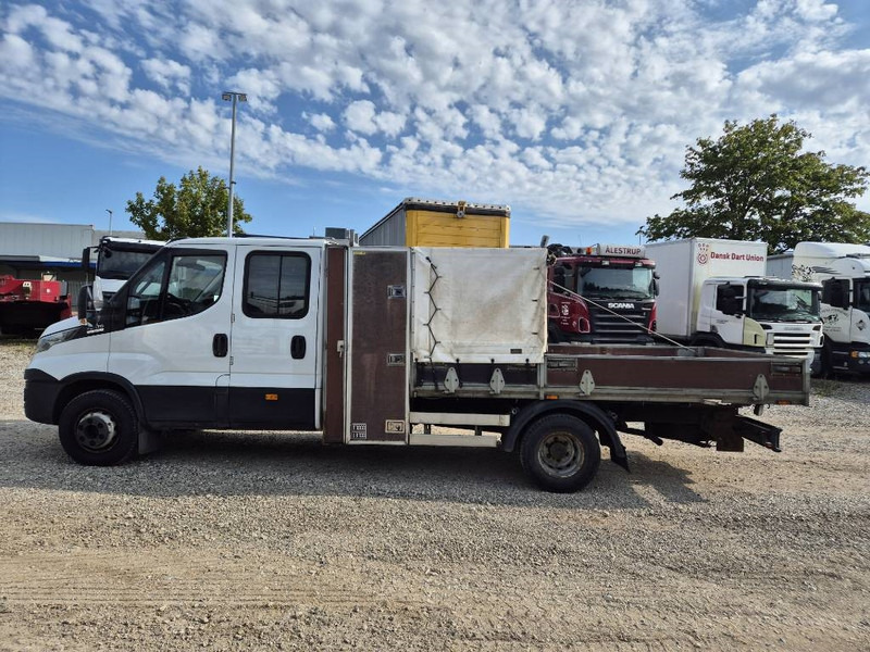 Iveco 70c17 // med lad og presenning - Xe tải thùng lửng/ Phẳng: hình 2 Iveco 70c17 // med lad og presenning - Xe tải thùng lửng/ Phẳng: hình 2