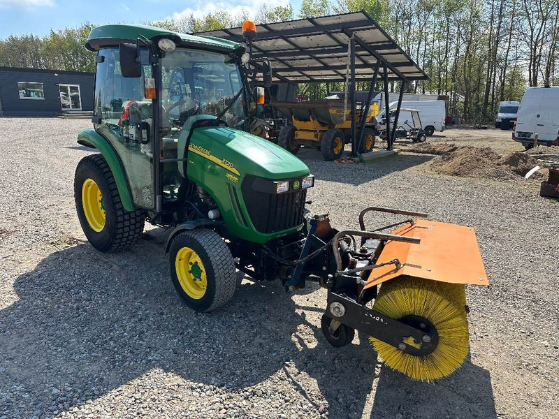 John Deere 3720 M/ Hydraulisk kost - Máy cày mini: hình 2 John Deere 3720 M/ Hydraulisk kost - Máy cày mini: hình 2