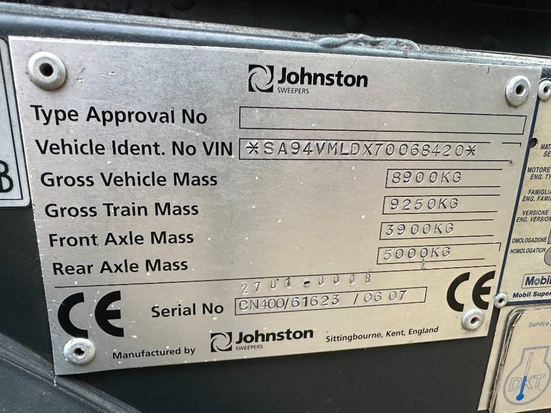 Johnston CN400 - Xe quét đường: hình 5 Johnston CN400 - Xe quét đường: hình 5
