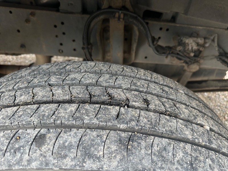 Mercedes-Benz Atego 1228 4x2 - Xe tải thùng lửng/ Phẳng: hình 3 Mercedes-Benz Atego 1228 4x2 - Xe tải thùng lửng/ Phẳng: hình 3