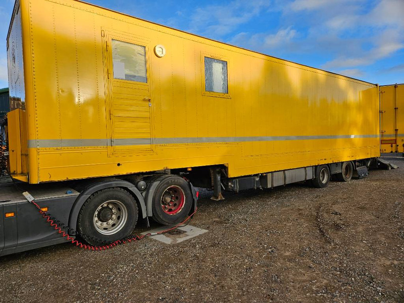 Sơ mi rơ moóc thùng thấp Montracon Racing// machinetrailer // Living area: hình 17
