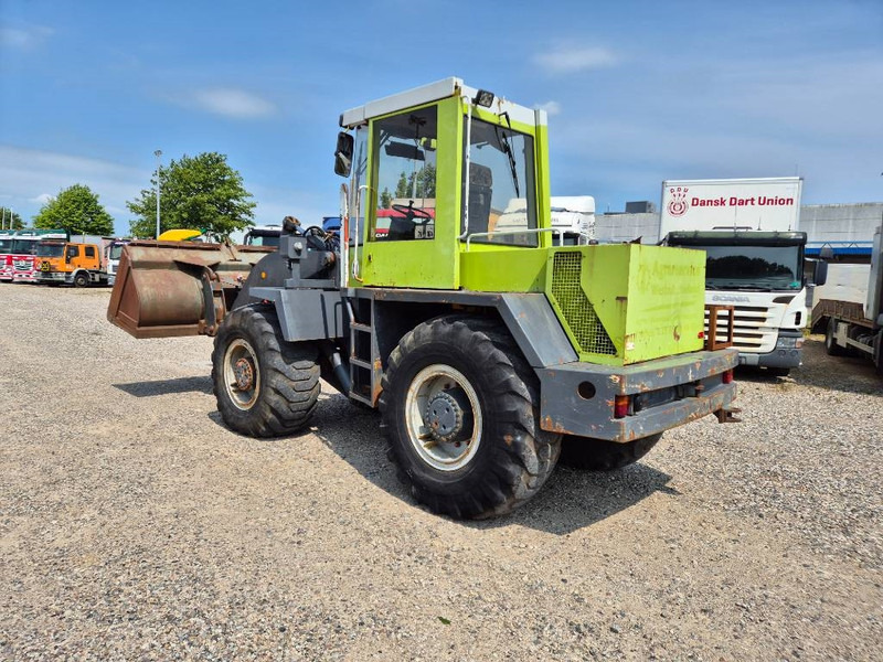 O & K L15 With bucket and quickshift - Máy xúc lật bánh lốp: hình 3 O & K L15 With bucket and quickshift - Máy xúc lật bánh lốp: hình 3