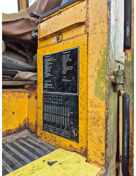 Cho thuê Volvo BM 4300 Volvo BM 4300: hình 11