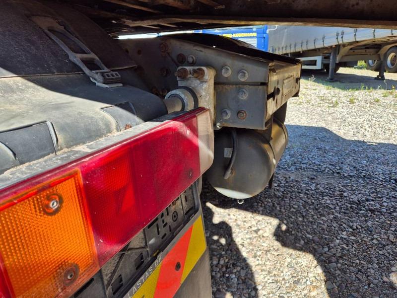 Volvo FM 300 // 4x2 // Manuel - Xe đầu kéo: hình 4 Volvo FM 300 // 4x2 // Manuel - Xe đầu kéo: hình 4