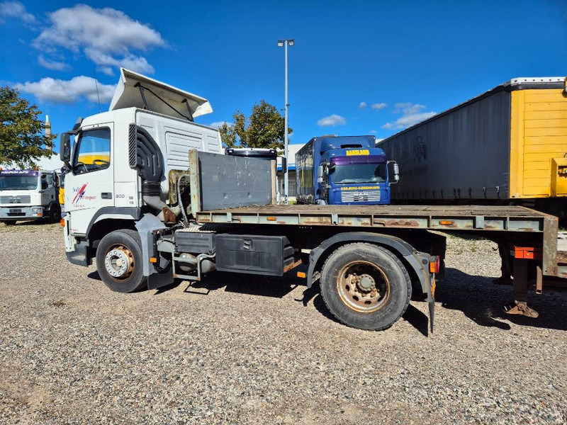 Volvo FM 300 // 4x2 // Manuel - Xe đầu kéo: hình 3 Volvo FM 300 // 4x2 // Manuel - Xe đầu kéo: hình 3