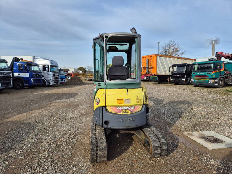 Yanmar Vio 25 - Máy xúc mini: hình 3 Yanmar Vio 25 - Máy xúc mini: hình 3
