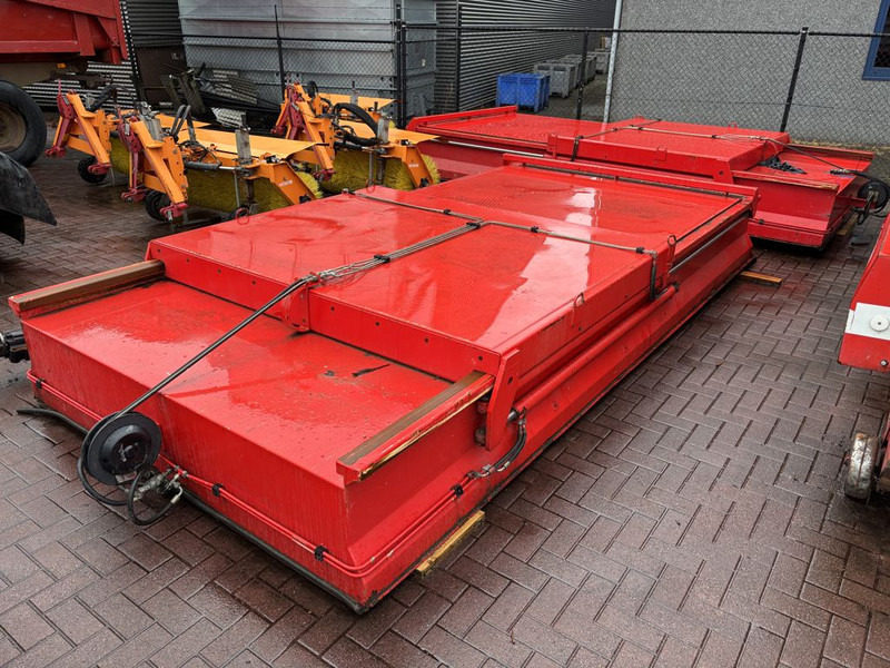 Beco Maxxim 200 Bagger luiken - Toa kéo trang trại: hình 3 Beco Maxxim 200 Bagger luiken - Toa kéo trang trại: hình 3