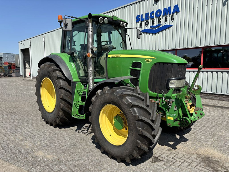 John Deere 7530 Premium AutoPowr - Máy cày: hình 4 John Deere 7530 Premium AutoPowr - Máy cày: hình 4