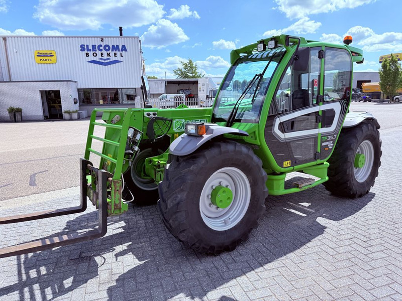 Merlo TF35.7-140 Telehandler - Xe nhấc hình viễn vọng kính: hình 1 Merlo TF35.7-140 Telehandler - Xe nhấc hình viễn vọng kính: hình 1