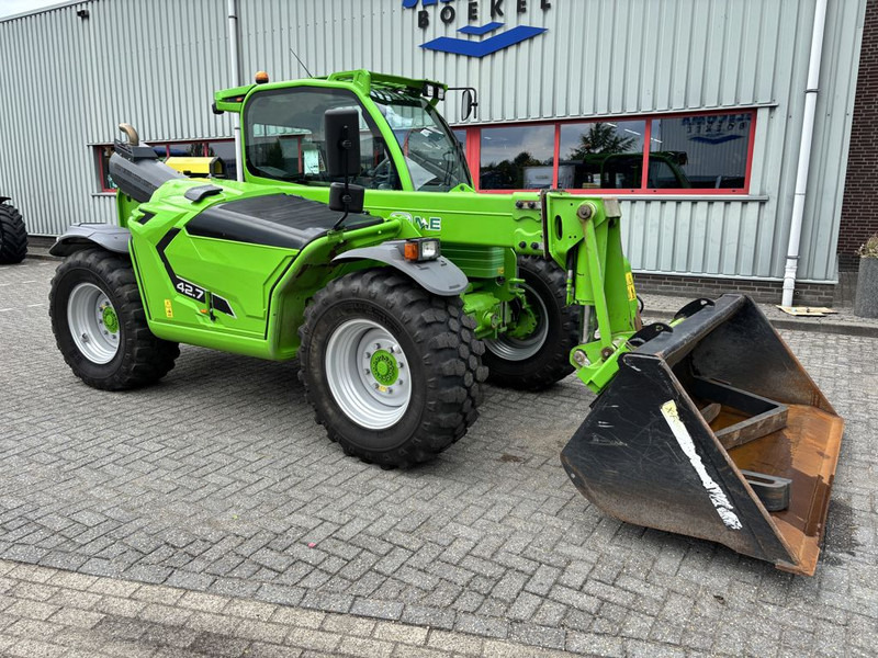 Merlo TF42.7-145 CVTRONIC - Xe nhấc hình viễn vọng kính: hình 4 Merlo TF42.7-145 CVTRONIC - Xe nhấc hình viễn vọng kính: hình 4
