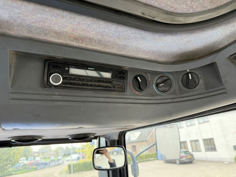 New Holland 8360 Range Command - Máy cày: hình 5 New Holland 8360 Range Command - Máy cày: hình 5