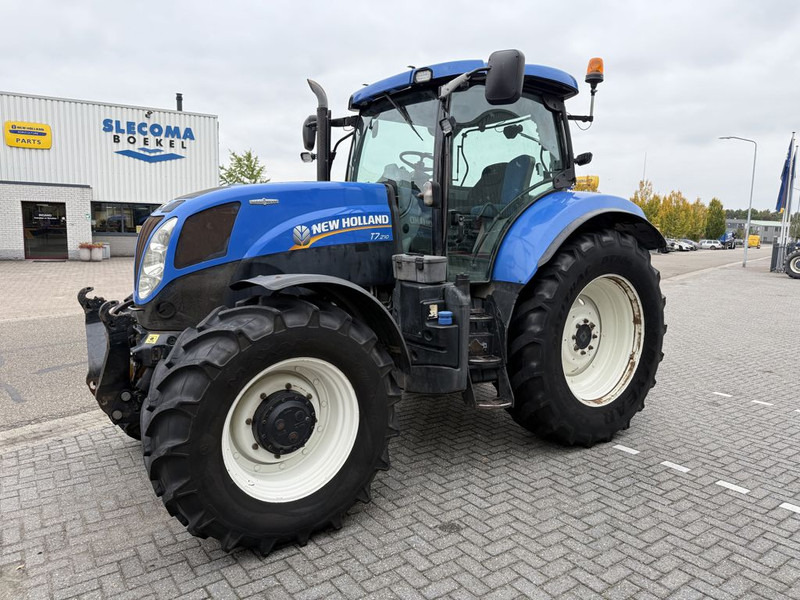 New Holland T7.210 Auto Command - Máy cày: hình 1 New Holland T7.210 Auto Command - Máy cày: hình 1