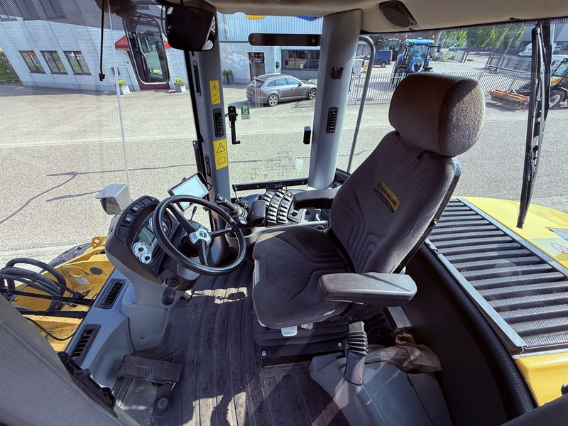 New Holland W110C Wiellader - Máy xúc lật bánh lốp: hình 5 New Holland W110C Wiellader - Máy xúc lật bánh lốp: hình 5