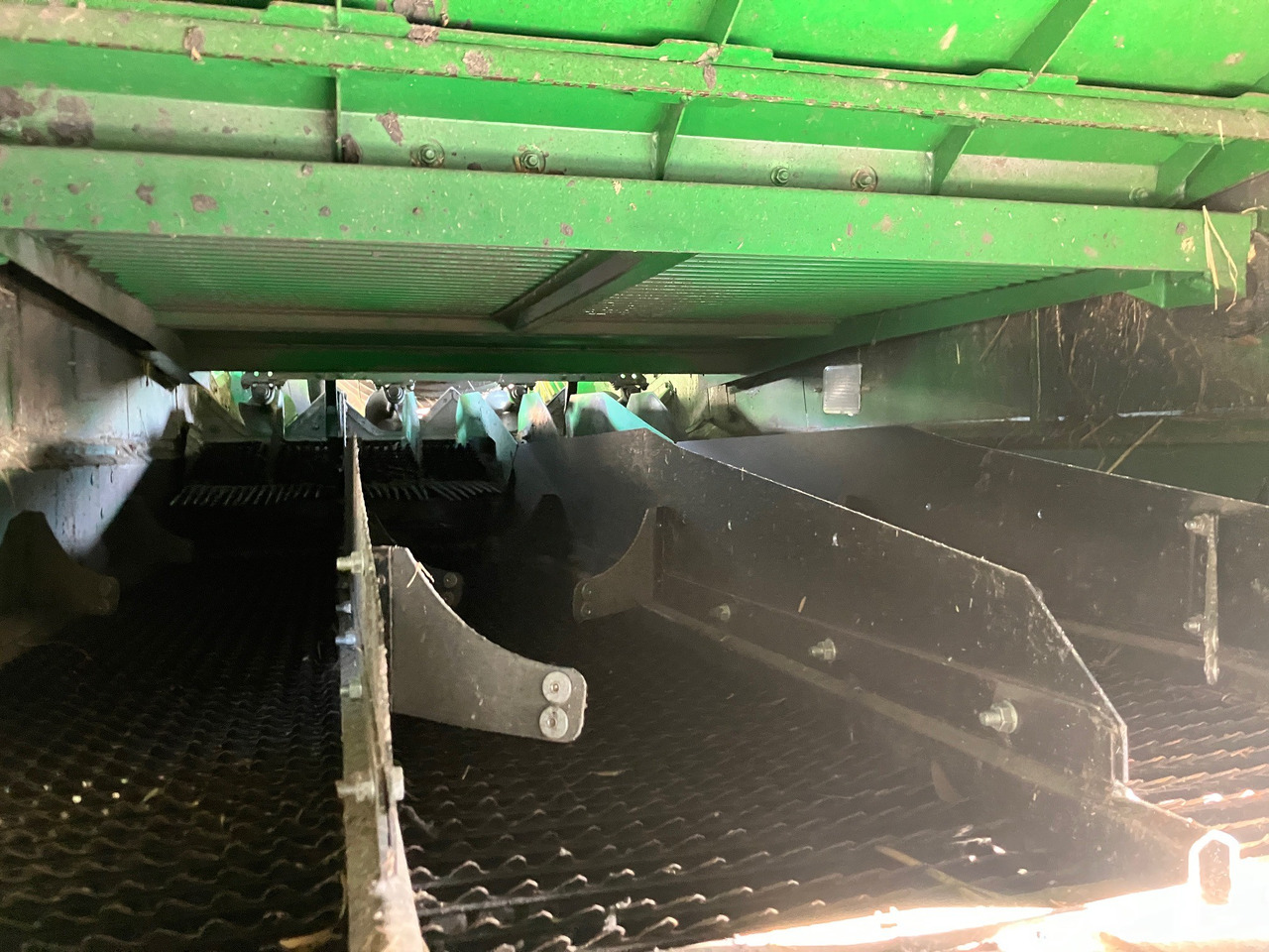Máy gặt đập JOHN DEERE S685 TM: hình 11