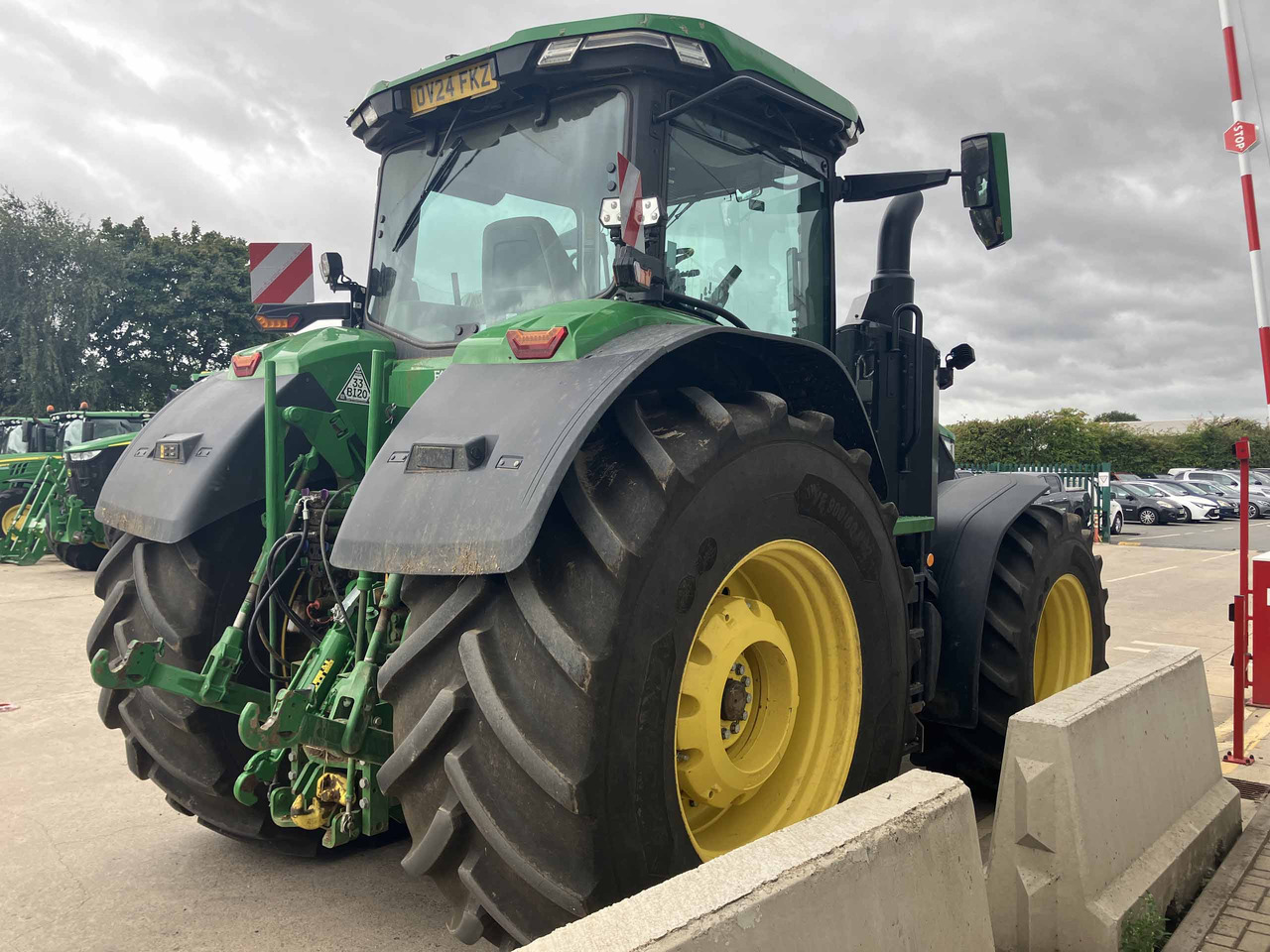 John Deer 7R 350 - Máy cày: hình 5 John Deer 7R 350 - Máy cày: hình 5